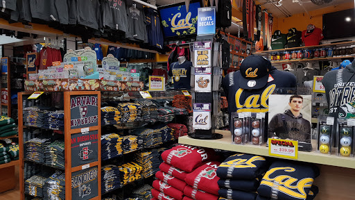 Sportswear Store «College Shop», reviews and photos, 2 Beach St, San Francisco, CA 94133, USA
