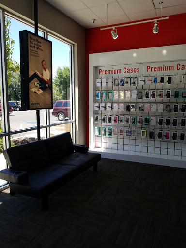 Cell Phone Store «Verizon Authorized Retailer - A Wireless», reviews and photos, 1070 Harter Pkwy, Yuba City, CA 95993, USA