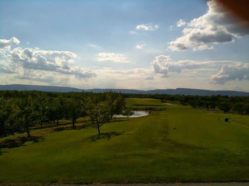 Golf Course «Apple Greens Golf Course», reviews and photos, 161 South St, Highland, NY 12528, USA