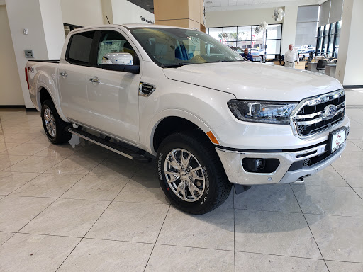 Car Dealer «Tuttle-Click Ford Lincoln», reviews and photos, 43 Auto Center Dr, Irvine, CA 92618, USA