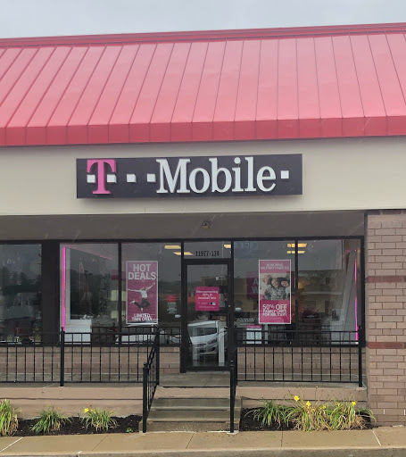 Cell Phone Store «T-Mobile», reviews and photos, 11977 St Charles Rock Rd #134, Bridgeton, MO 63044, USA
