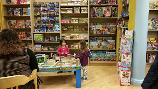 Book Store «Barnes & Noble», reviews and photos, 2751 Paper Mill Rd, Wyomissing, PA 19610, USA