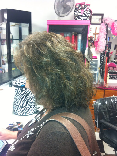 Hair Salon «Changes Family Hair Salon», reviews and photos, 310 S Morgan St, Granbury, TX 76048, USA