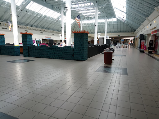 Shopping Mall «Diamond Run Mall», reviews and photos, 46 Diamond Run Pl, Rutland, VT 05701, USA