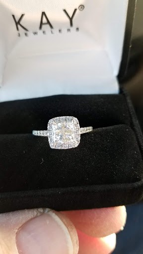 Jewelry Store «Kay Jewelers», reviews and photos, 9302 NE 83rd Terrace, Kansas City, MO 64158, USA