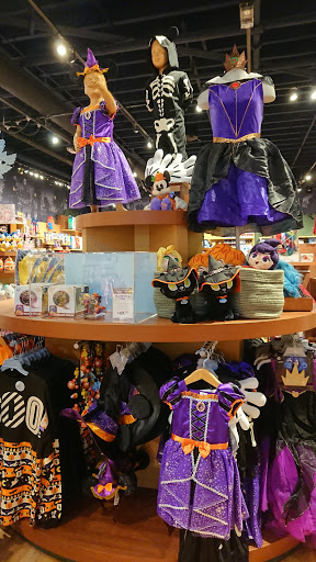 Toy Store «Disney Store», reviews and photos, 4400 Sharon Rd, Charlotte, NC 28211, USA