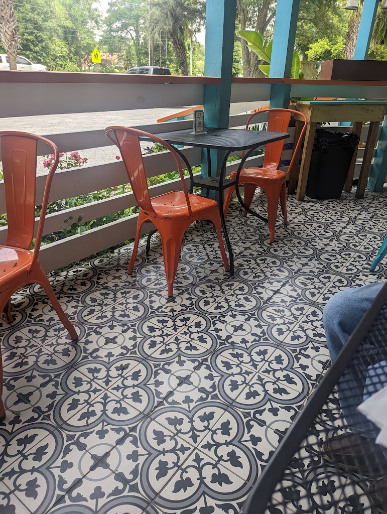 El Pollo Guapo 29412