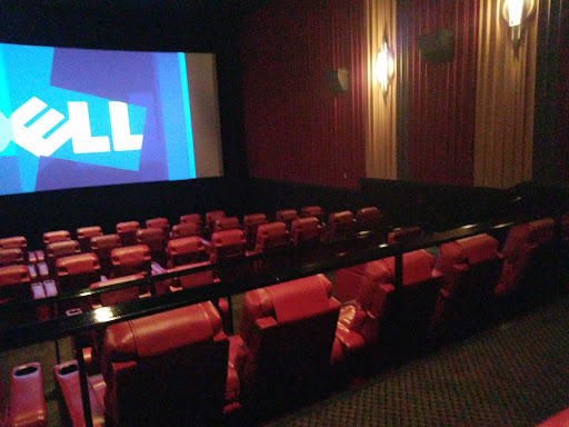 Movie Theater «Marcus Theatres Majestic Cinema of Omaha», reviews and photos, 14304 W Maple Rd, Omaha, NE 68164, USA