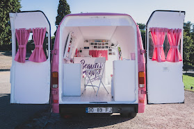Beauty Van by Márcia Borges