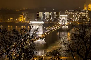 Széchenyi Chain Bridge image