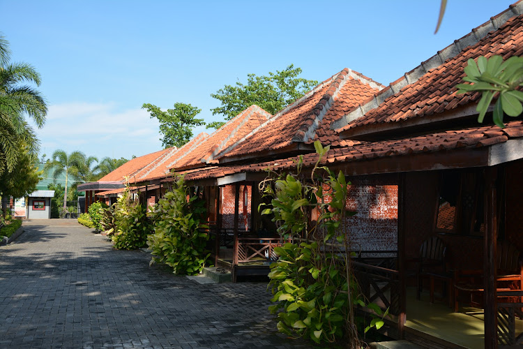 Kampoeng Kita Hotel & Resto