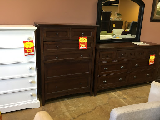 Furniture Store «Furniture Factory Outlet», reviews and photos, 1162 Gateway Loop, Springfield, OR 97477, USA