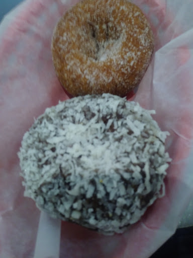 Donut Shop «Dandee Donut Factory», reviews and photos, 1900 E Atlantic Blvd, Pompano Beach, FL 33060, USA