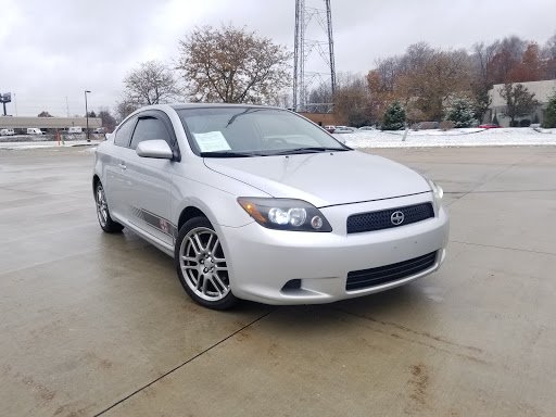 Car Dealer «Pure Automotive», reviews and photos, 4509 Renaissance Pkwy, Warrensville Heights, OH 44128, USA