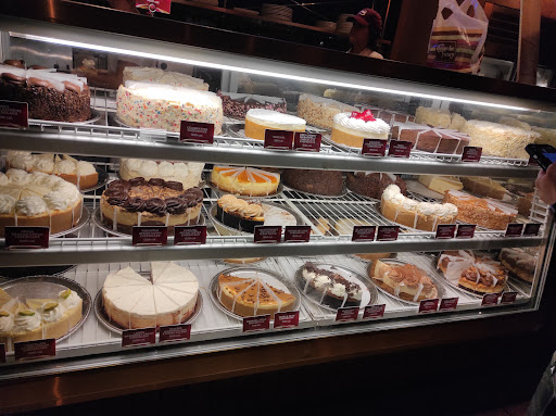 Restaurant «The Cheesecake Factory», reviews and photos, 600 Spectrum Center Dr, Irvine, CA 92618, USA