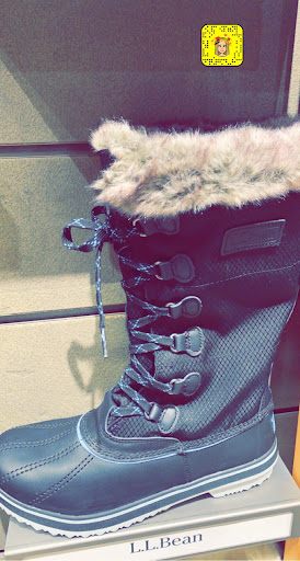 Clothing Store «L.L. Bean», reviews and photos, 200 Hillside Rd, Cranston, RI 02920, USA