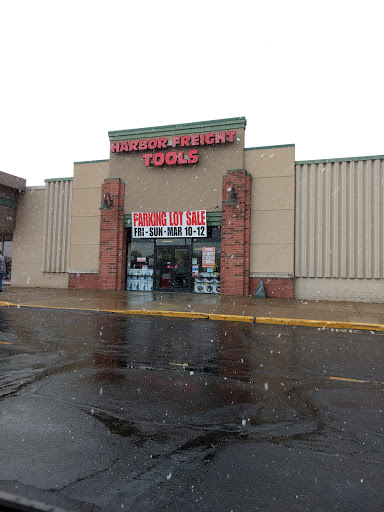 Hardware Store «Harbor Freight Tools», reviews and photos, 2901 Whipple Ave NW, Canton, OH 44708, USA