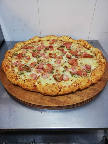 Opiniones de Montixelvo Pizzeria en Piñas - Restaurante