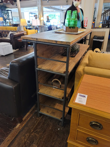 Furniture Store «What’s New? Furniture», reviews and photos, 439 SE Grand Ave, Portland, OR 97214, USA