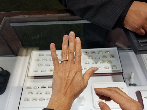 Jewelry Store «The Jewelry Exchange», reviews and photos, 15732 Tustin Village Way, Tustin, CA 92780, USA