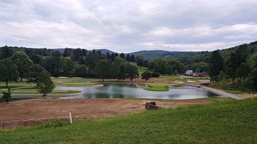 Golf Course «Pleasant Valley Country Club», reviews and photos, 440 Pleasant Valley Rd, Connellsville, PA 15425, USA