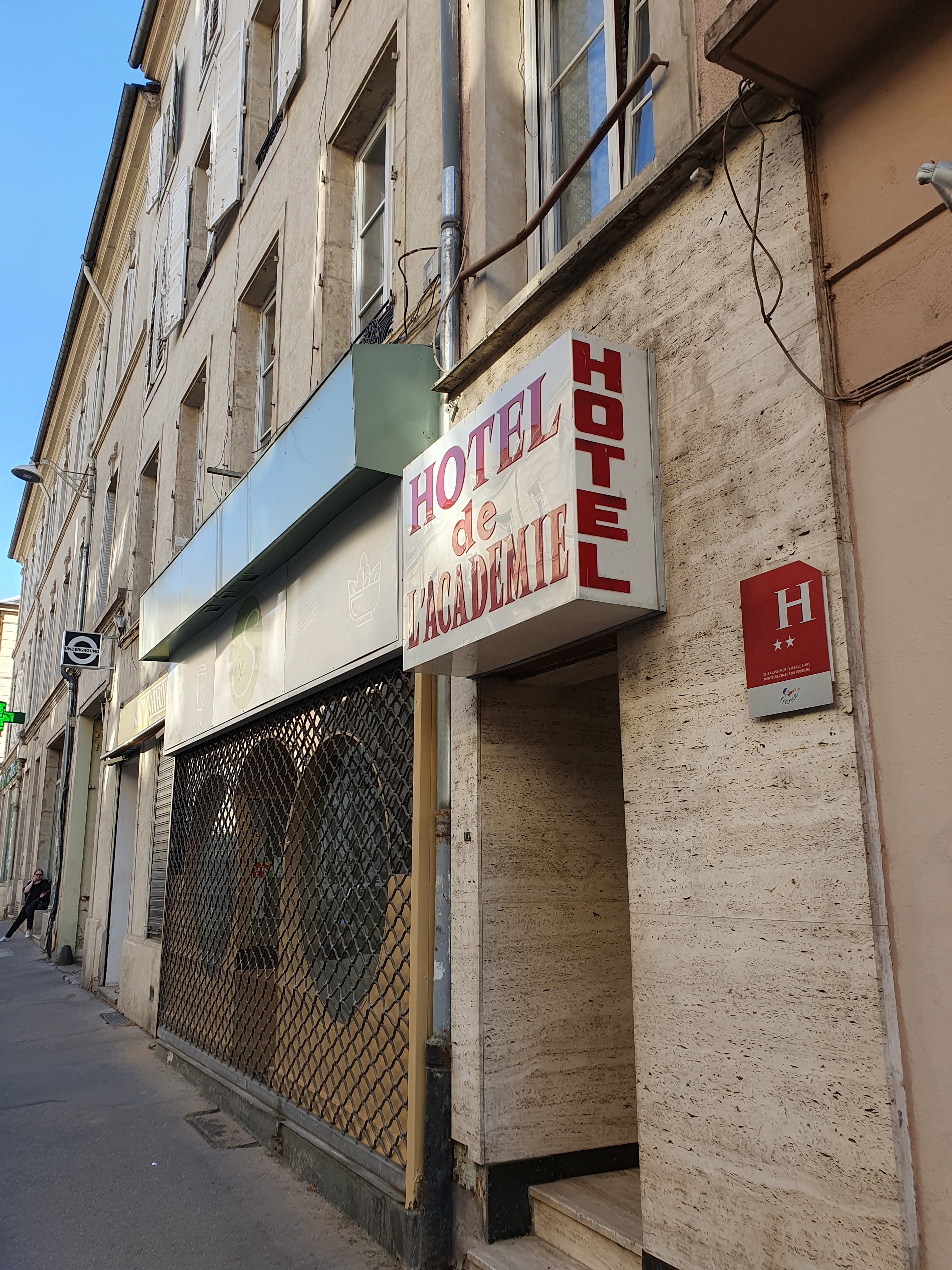 Photo n° 1 de l'avis de Dre. fait le 19/07/2023 à 18:56