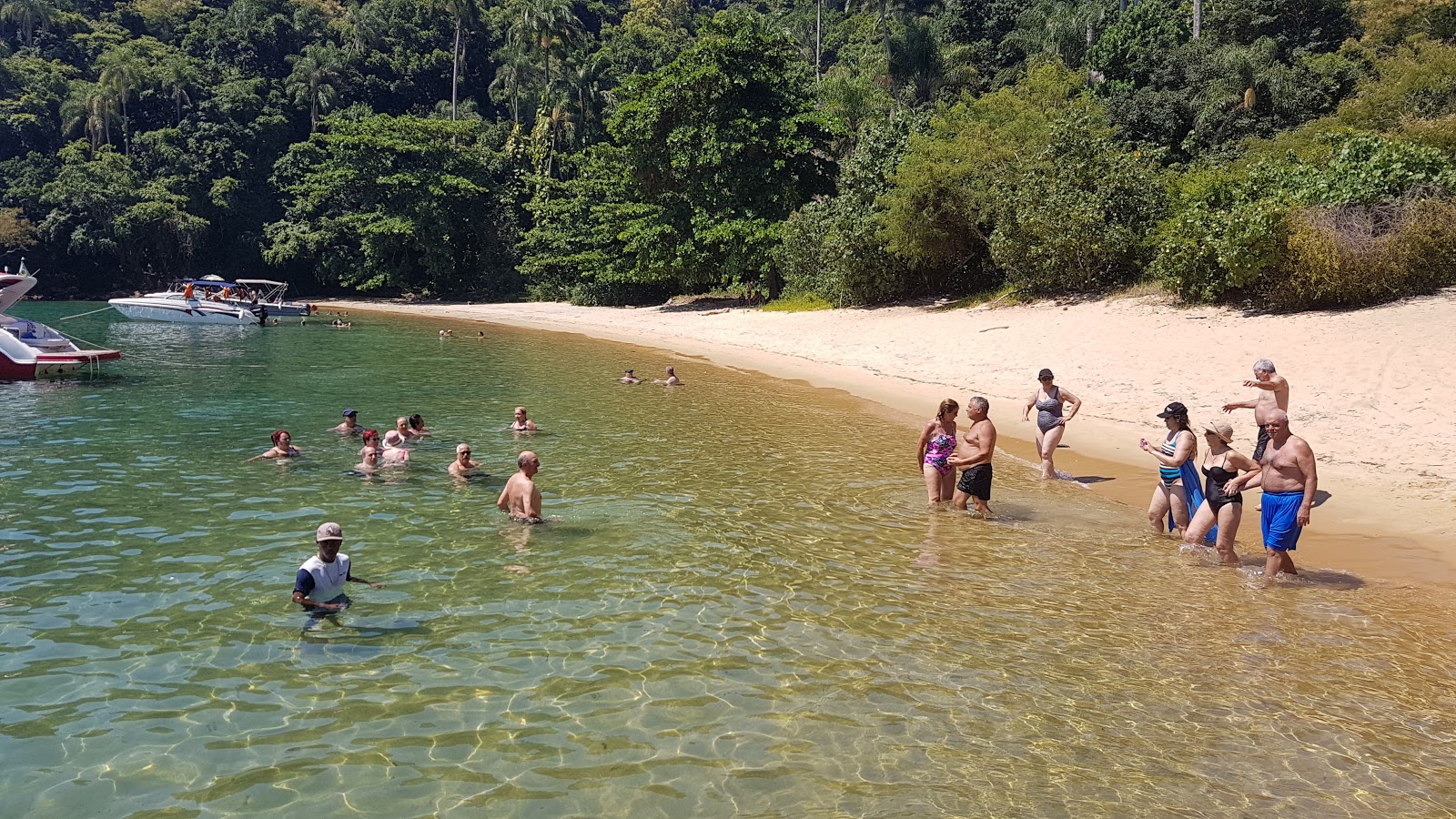 Praia de Araca的照片 带有宽敞的海岸