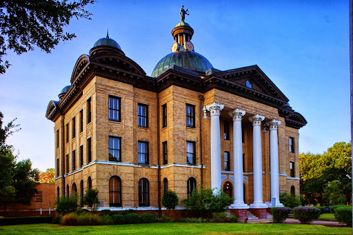 Law Firm of Lester Van Slyke, Jr., 500 Morton St, Richmond, TX 77469, Divorce Lawyer