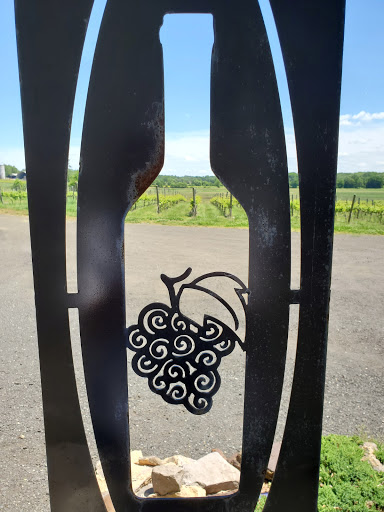 Vineyard «Iron Plow Vineyards», reviews and photos, 26750 Mt Pleasant Rd, Columbus, NJ 08022, USA