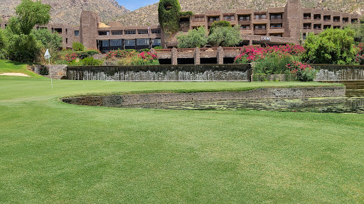 Country Club «Ventana Canyon Golf & Racquet Club», reviews and photos, 6200 N Club House Ln, Tucson, AZ 85750, USA