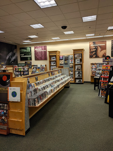 Book Store «Barnes & Noble Booksellers», reviews and photos, 1739 Olentangy River Rd, Columbus, OH 43212, USA