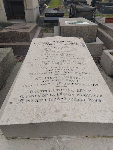 Cimetière Alfred Dreyfus Grave Paris
