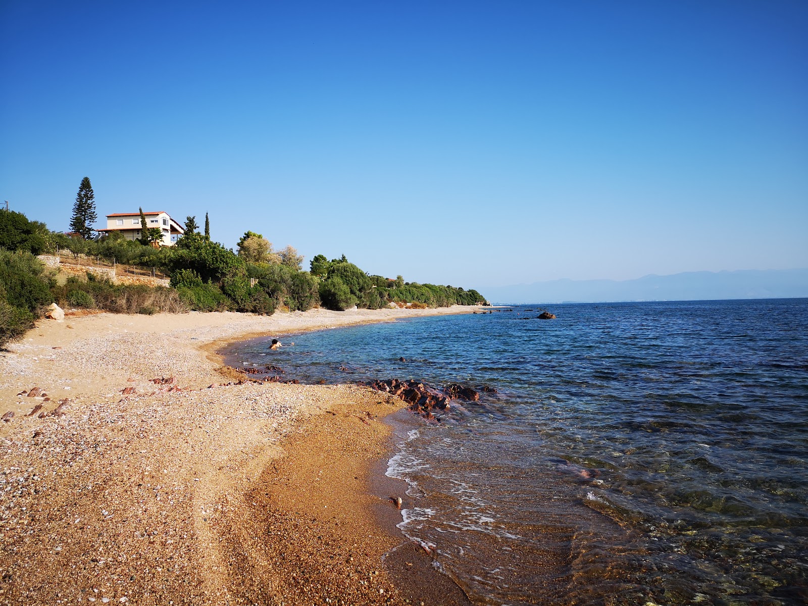 Foto de Kalamaki beach con muy limpia nivel de limpieza