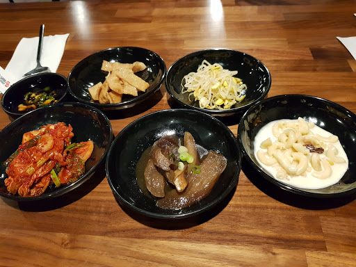 Maht Gaek 맛객 Korean Restaurant 직화구이 돼지등갈비/설렁탕 전문점