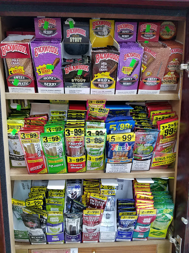 Tobacco Shop «Lombard Tobacco», reviews and photos, 890 E Roosevelt Rd, Lombard, IL 60148, USA