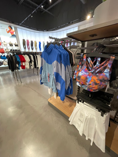 Sportswear Store «lululemon», reviews and photos, 2223 N Westshore Blvd #264, Tampa, FL 33607, USA