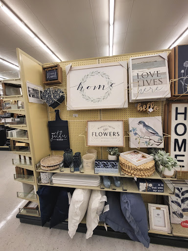 Craft Store «Hobby Lobby», reviews and photos, 5945 Ikea Way, Merriam, KS 66202, USA