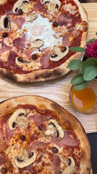 Plats et boissons du Pizzeria Le Sushi - La Pizze à Villefranche-sur-Mer - n°10