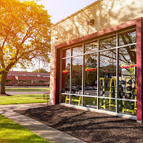 Retro Fitness - Photo 5 - Car repair in Brooklyn, NY, Brooklyn