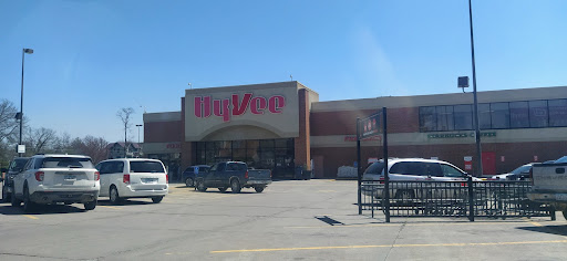 Supermarket «Hy-Vee», reviews and photos, 2453 N Court St, Ottumwa, IA 52501, USA