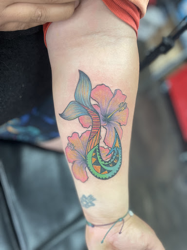 Explore good neck tattoo ideas, creative tattoo ideas in Winthrop Harbor, available at Ncognito Ink