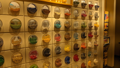 Shopping Mall «Ross Park Mall», reviews and photos, 1000 Ross Park Mall Dr, Pittsburgh, PA 15237, USA