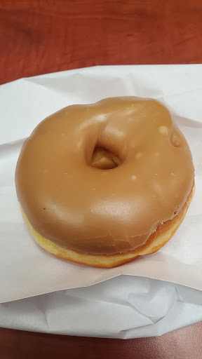 Donut Shop «Gold-N-Glaze Donuts», reviews and photos, 2933 E Chestnut Expy, Springfield, MO 65802, USA