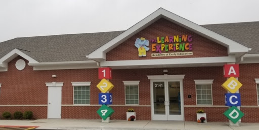 Roofing Contractor «Champion Roofing, Inc.», reviews and photos, 219 William St, Bensenville, IL 60106, USA