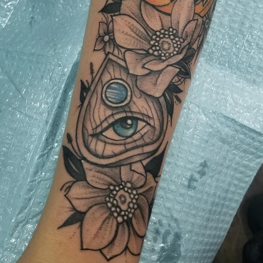 Explore lung cancer tattoo ideas, creative tattoo ideas in Ocala, available at Lone Wolf Tattoo