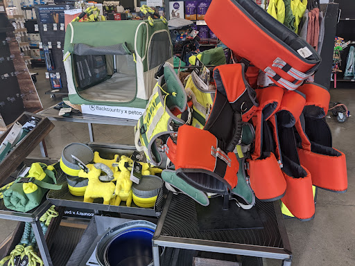 Pet Supply Store «Petco Animal Supplies», reviews and photos, 7715 Laguna Blvd, Elk Grove, CA 95758, USA