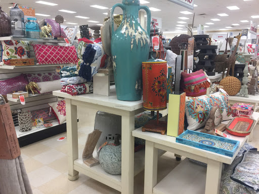 Department Store «Marshalls & HomeGoods», reviews and photos, 3405 Erie Blvd E, Syracuse, NY 13214, USA