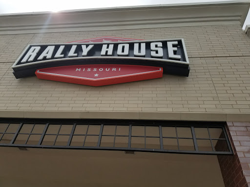 Sportswear Store «Rally House Chesterfield», reviews and photos, 82 THF Blvd, Chesterfield, MO 63005, USA
