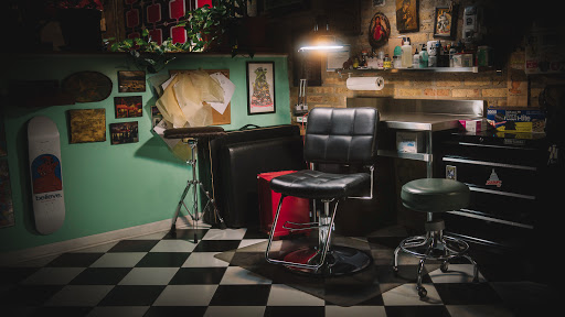 Tattoo Shop «Wild Wind Tattoo», reviews and photos, 1452 N Western Ave, Chicago, IL 60622, USA