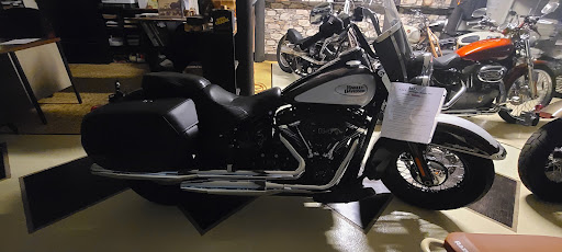 Used Motorcycle Dealer «GRAY BEARDS CYCLE BARN», reviews and photos, 4700 US-1, Mims, FL 32754, USA